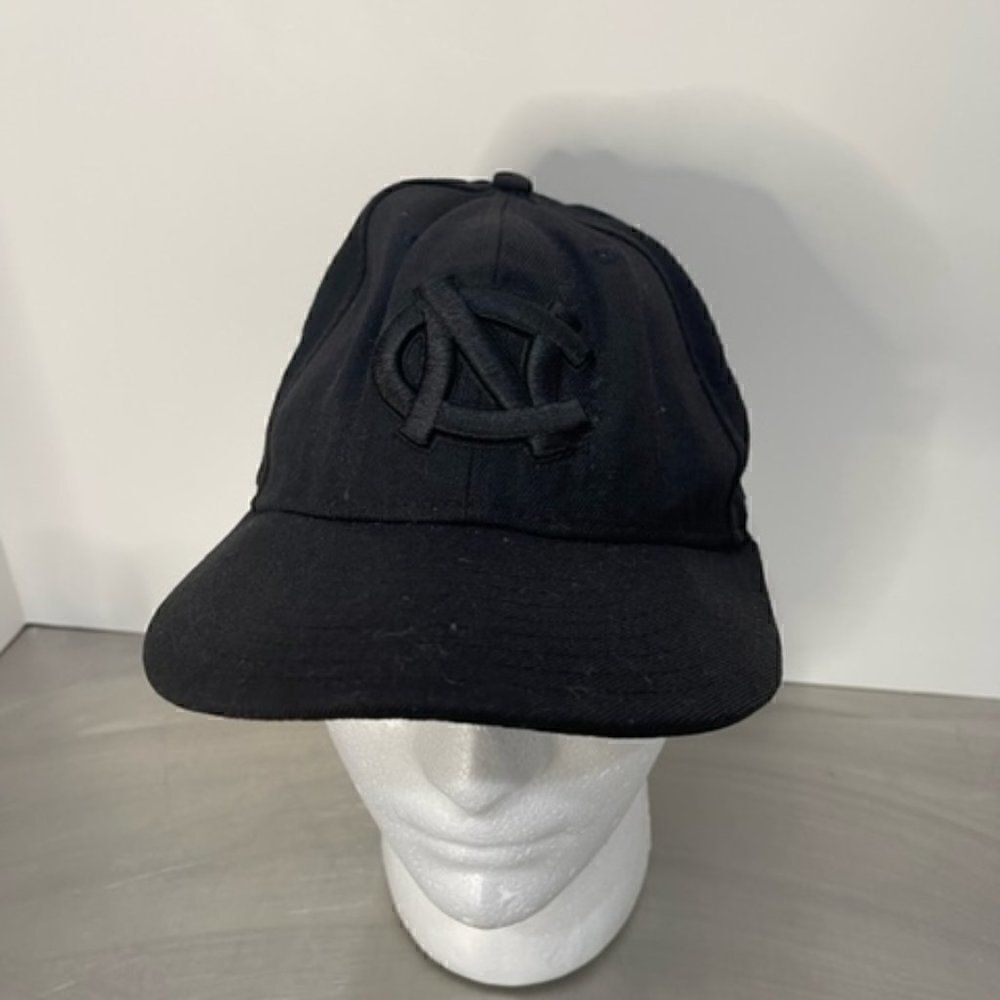 North Carolina Tar Heels Hat Cap Fitted 7 1/4 New Era  59Fifty Black NWOT New wi